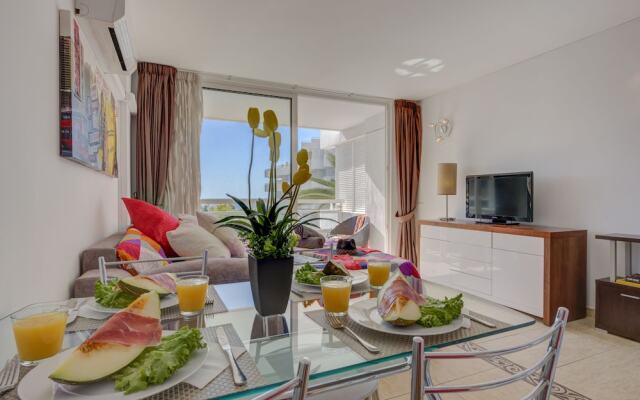 307 Bright Apartment, Sea View, WiFi, Air Conditioning