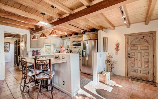 Plaza Splendor - Three Bedroom Home