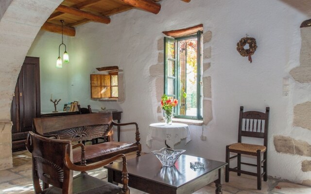 Dream 1 -traditional House With Pool To Share