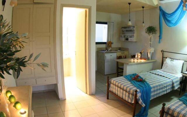 Golden Bay Hotel & Bungalows