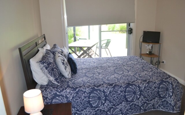 Waterview - 2 Doc Crt