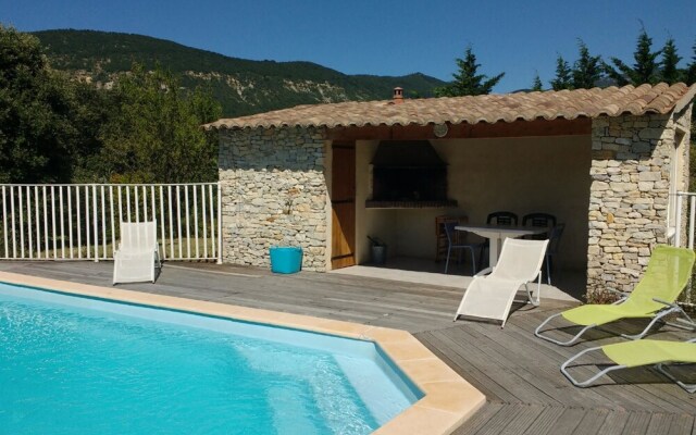 House With 3 Bedrooms in Roche-saint-secret-béconne, With Wonderful Mo
