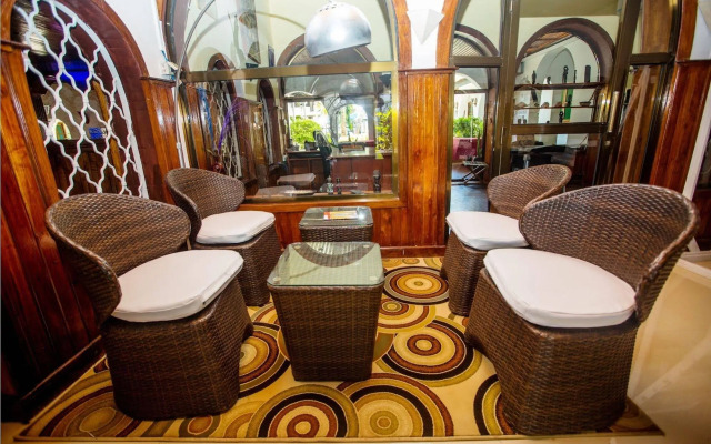 Best Western Jangwani Sea Breeze Hotel