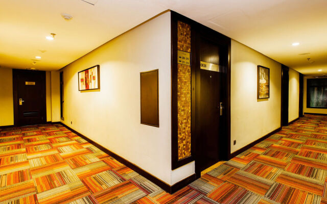 ZEN Premium Blok M Palatehan