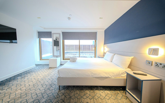 Ilford Grand Hotel