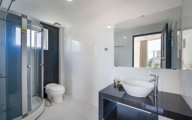 T P Pool Villa