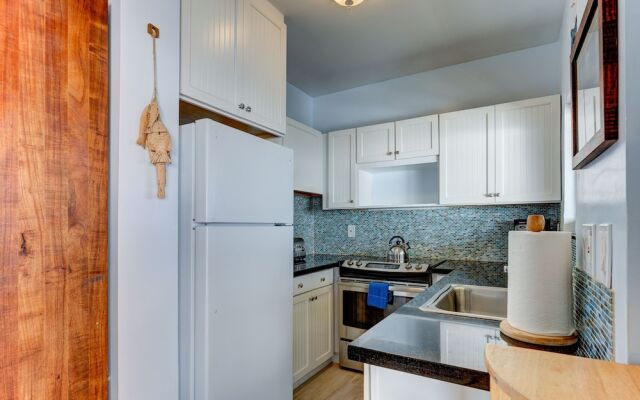 Poipu Shores 301b 3 Bedroom Condo by RedAwning