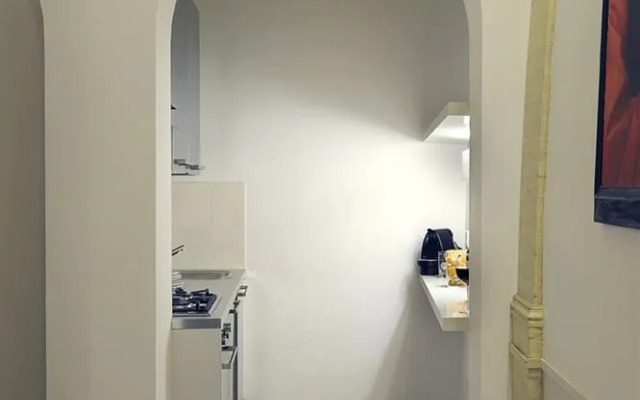 Raffaello Charmsuite