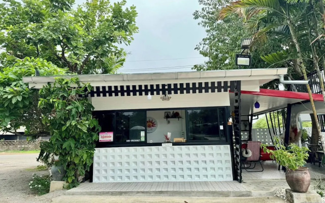 Ban Suan Suree Resort