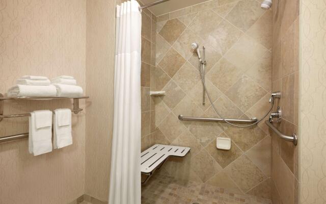 Hampton Inn & Suites Washington-Dulles International Airport