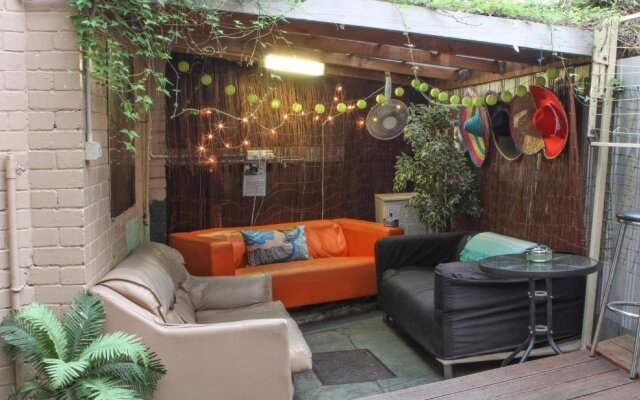 Richmond Private Rooms @ 151 Hoddle Homestay