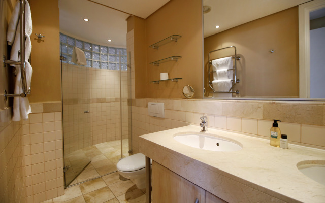 Апарт-отель Waterfront Village