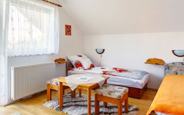 Apartment Renata Balatonmariafurdo