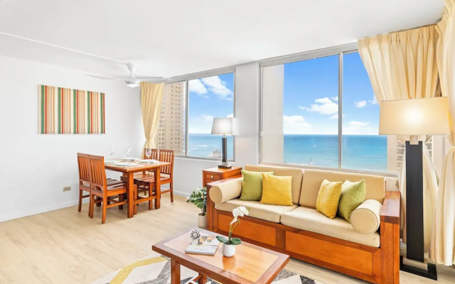 Pacific Monarch - 1 BR - Ocean & City Views