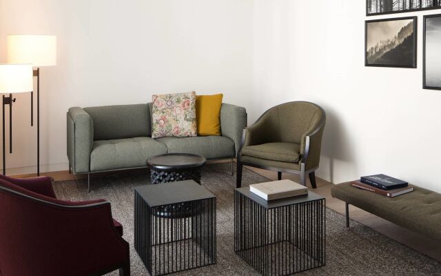 Roomers Baden-Baden, Autograph Collection