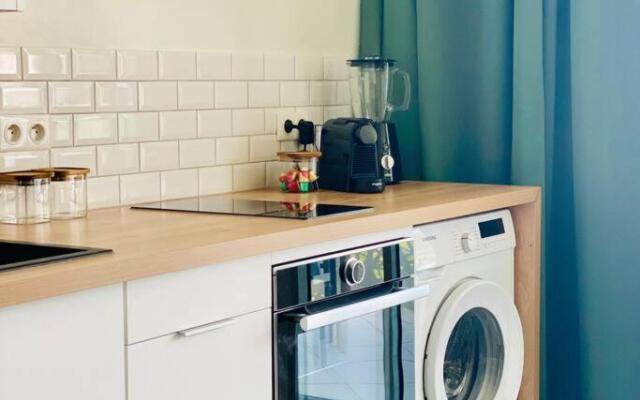 Studio tropical, beautifully renovated, sea view