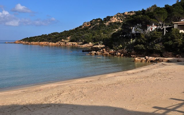 Apartment for 4 People Baia Sardinia Just 250 Meters From the sea