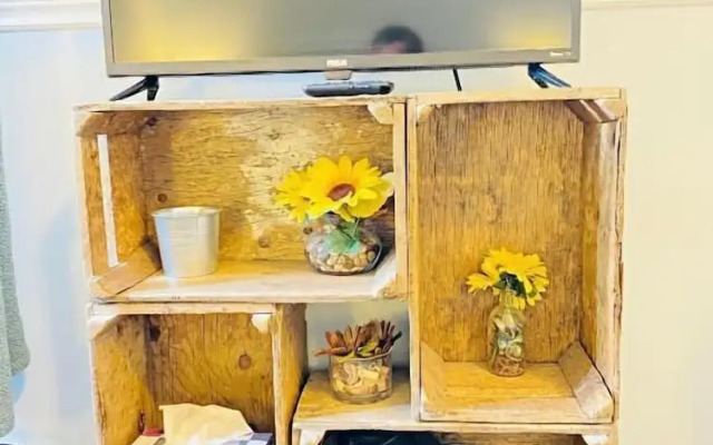 Cozy Studio Loft with 2 Bath