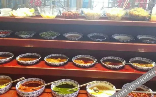 Huolin Gol Qianlong Hotel