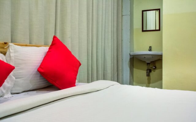 Sri Royal Palace By OYO Rooms