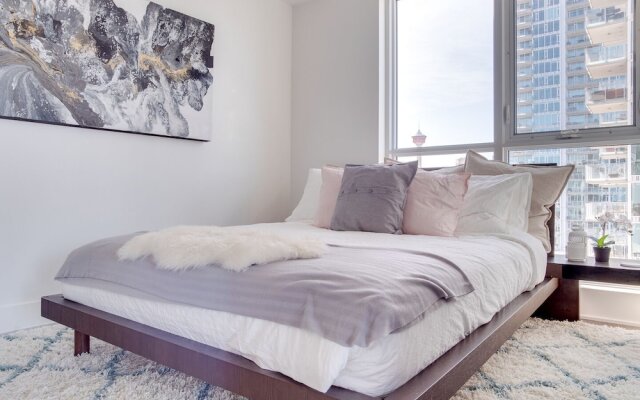 Sweeping Views Luxury 2BR Suite