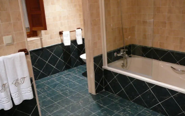 Hotel Casona de Tresali