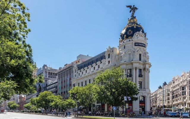 Modern penthouse close to Gran Via   Big Terrace