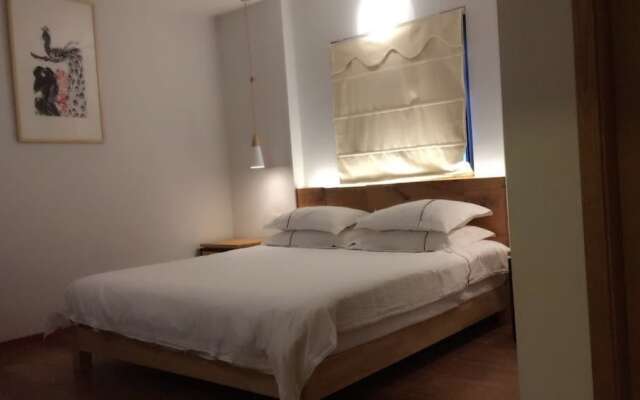 Yue Love Hotel