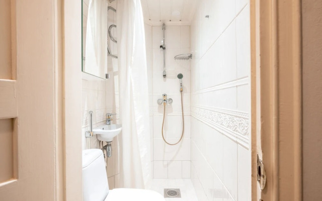 2ndhomes Cozy & Compact Top Floor Studio
