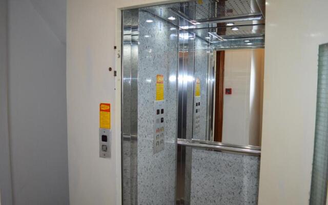 Galanis Studios and Apartments