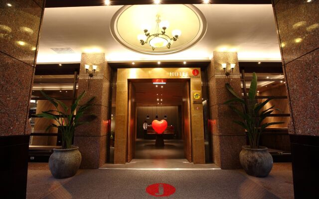 Hotel j Metropolis