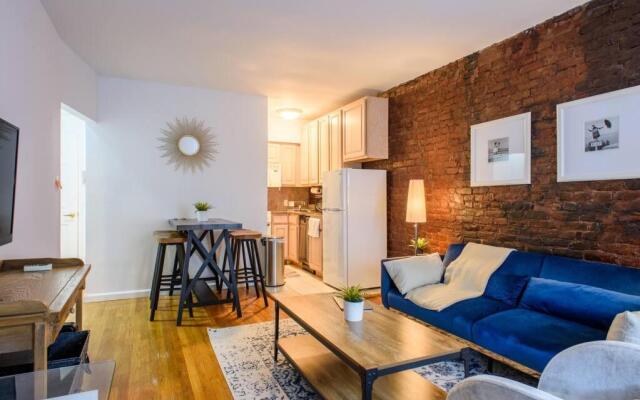 350-1A Gramercy New 1BR Sleeps4 Newly Furnished