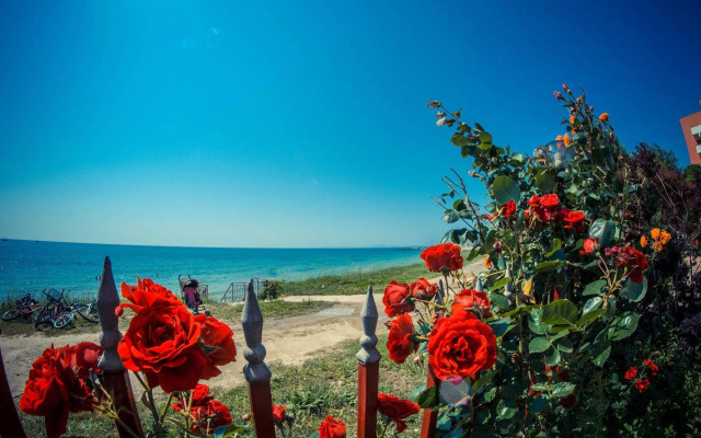 Riviera Fort Beach