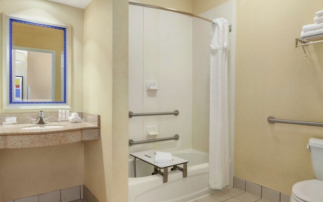 Homewood Suites by Hilton Oakland-Waterfront