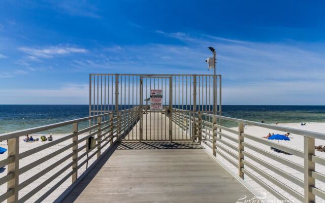 Four Seasons by Luxury Gulf Rentals