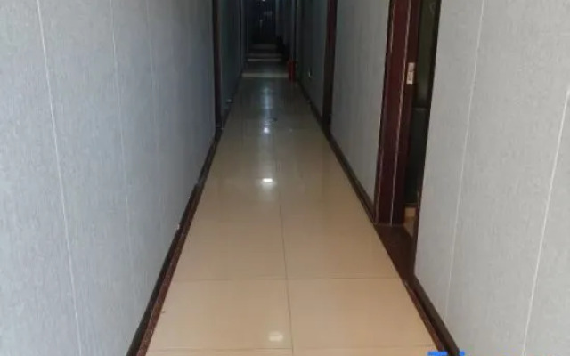 Urumqi Haizhiyue Hotel