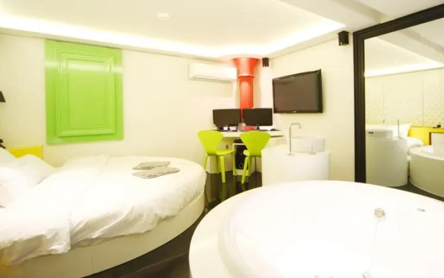 Echae Hotel 3 Sinchon