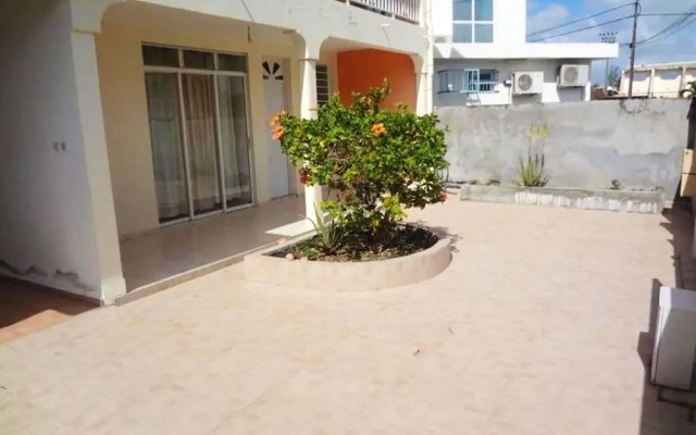 House With 3 Bedrooms In Port Louis With Enclosed Garden And Wifi