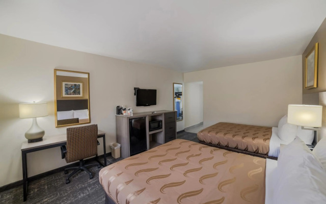 Quality Inn & Suites Goodyear - Phoenix West