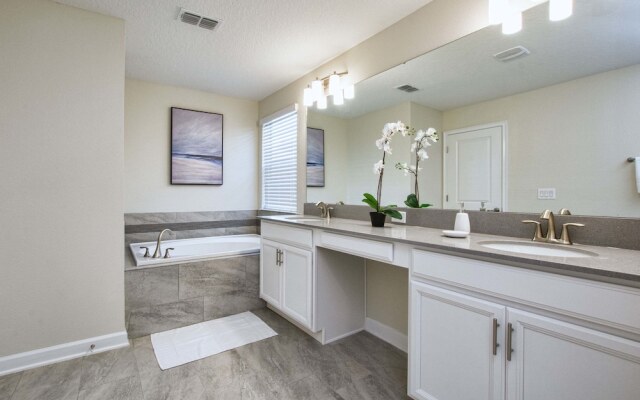 Champions Gate 5 Bedroom House w Pool - 4915CG