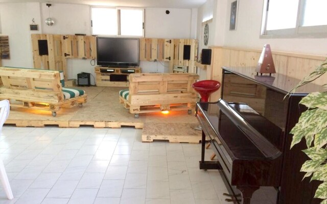 Apartment Calle Acacias