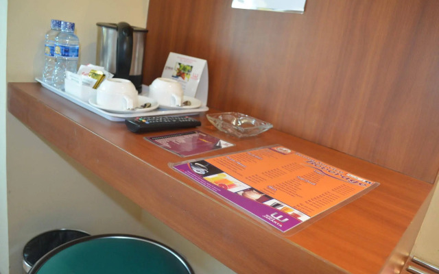 World Hotel