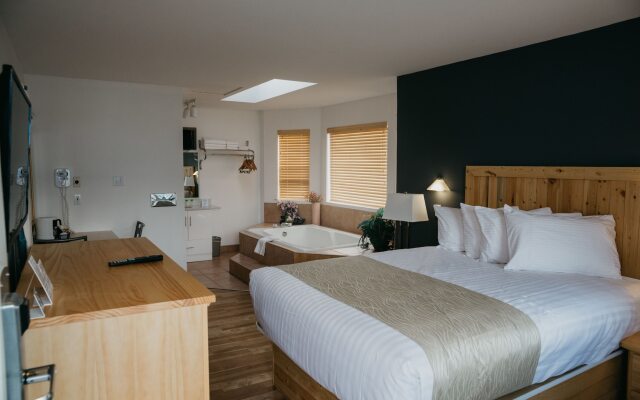 Golden Village Lodge