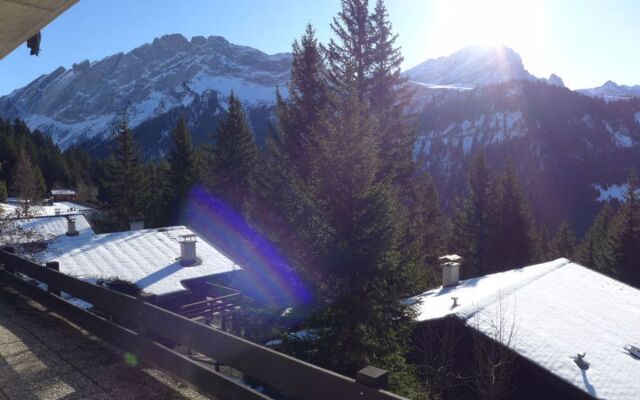 Les Arsets 01/203