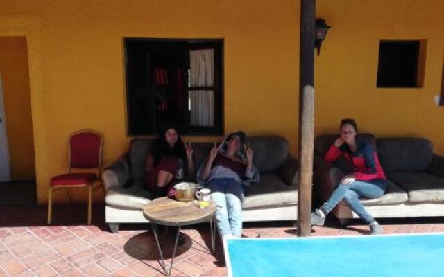 Pachamama Hostel & Tour