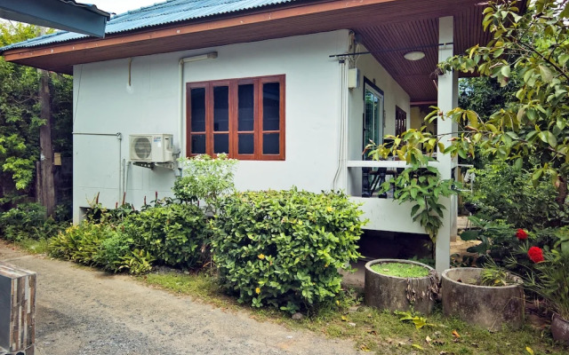 Maenam Bungalow