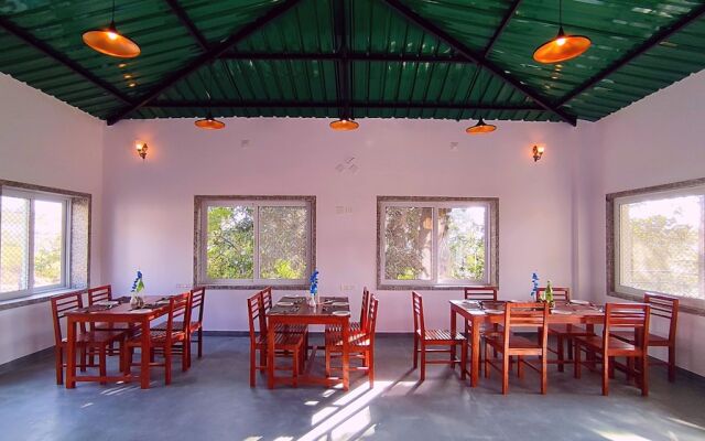 Takhat Villa by ShriGo Hotels