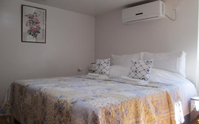 Rm Antonio on Dumanica St - En-suite Rm 5 min to the Old Town of Split