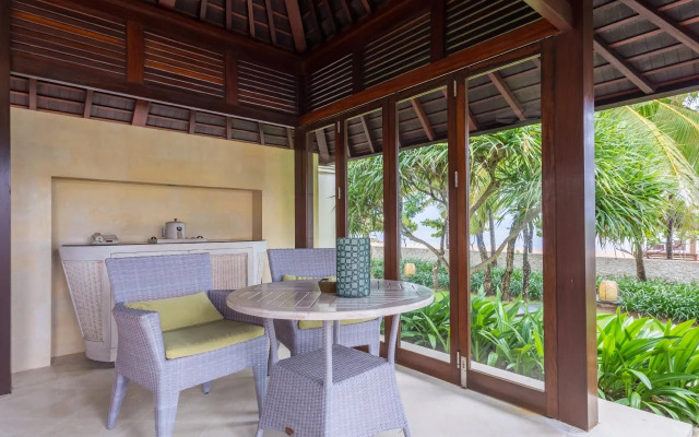 The Royal Santrian Serenity Villas By The Sea