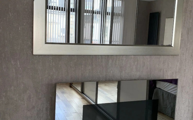 Village Tavern Apartment